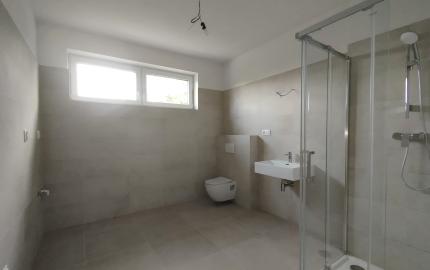 Rodinné domy v radovej zástavbe Okoličná na Ostrove