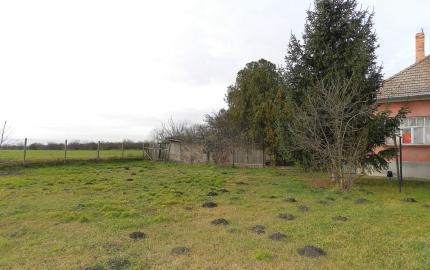 Rodinný dom Etreho Kračany, pozemok 1373 m2