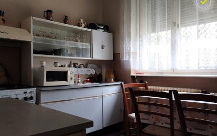 Rodinný dom Čenkovce, krásny pozemok 1109 m2, garáž