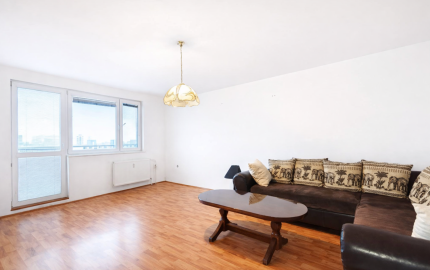 Predaj 2-garsónky Bratislava-Petržalka,  Mánesovo námestie