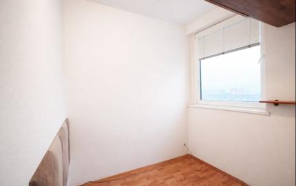 Predaj 2-garsónky Bratislava-Petržalka,  Mánesovo námestie