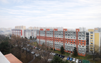 Predaj 2-garsónky Bratislava-Petržalka,  Mánesovo námestie