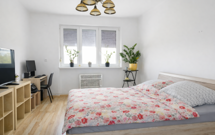 Predaj 3 izbového bytu, Veľké Dvorníky-Búšlak, so záhradkou