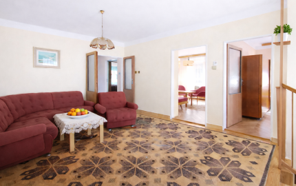 Predaj 5-izbového rodinného domu Topoľníky, pozemok 600m2