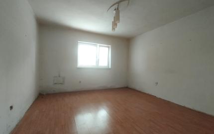 Rodinný dom vo Veľkom Mederi, pozemok 822 m2