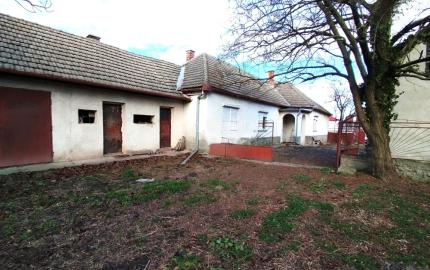 Rodinný dom Trstice, pozemok 1192 m2