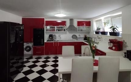 Dvojgeneračný rodinný dom Vojtechovce, pozemok 1813 m2