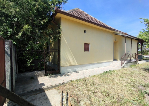 Rodinný dom Rohovce, pozemok 1073 m2