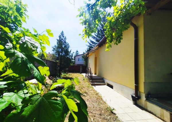 Rodinný dom Rohovce, pozemok 1073 m2