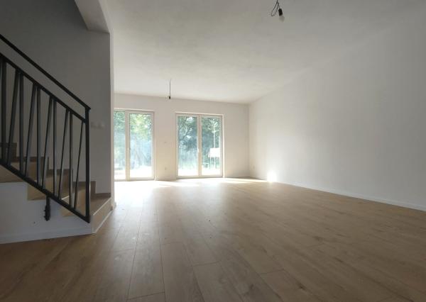 Rodinné domy v radovej zástavbe Okoličná na Ostrove