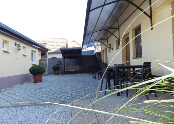 Rodinný penzión s obchodným priestorom Veľký Meder