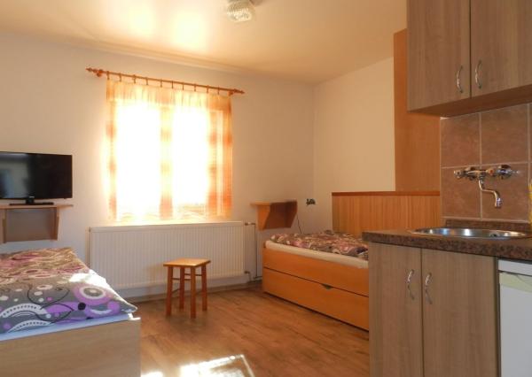 Rodinný penzión s obchodným priestorom Veľký Meder