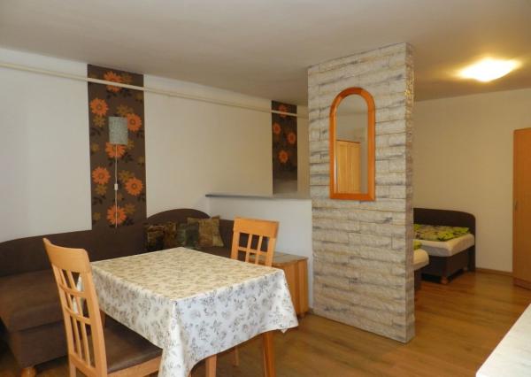 Rodinný penzión s obchodným priestorom Veľký Meder