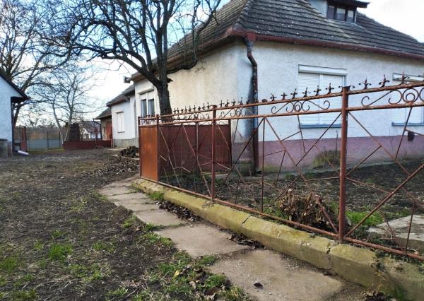 Rodinný dom Trstice, pozemok 1192 m2