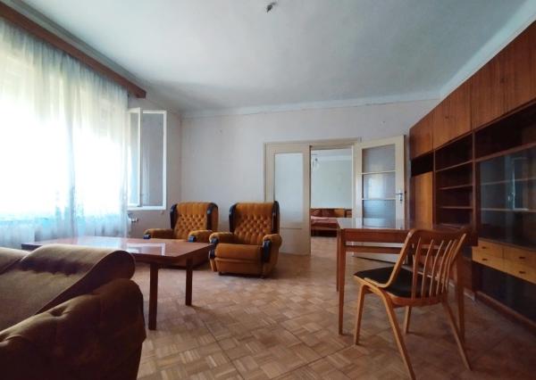 Rodinný dom Topoľníky, pozemok 1028 m2