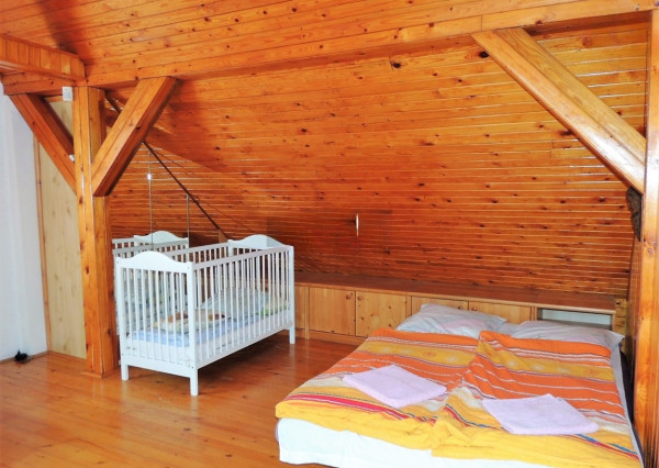 Rodinný dom Trstice, pozemok 680 m2, vhodný ako chalupa