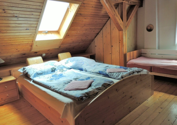 Rodinný dom Trstice, pozemok 680 m2, vhodný ako chalupa