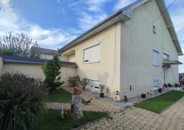 Dvojgeneračný rodinný dom Vojtechovce, pozemok 1813 m2