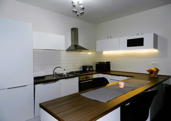 Trojizbový byt Záhradnícka + parkovacie miesto, výťah