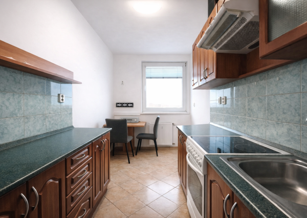 Predaj 2-garsónky Bratislava-Petržalka,  Mánesovo námestie