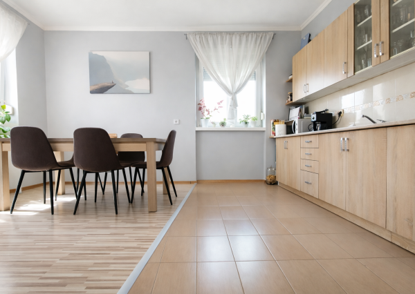 Predaj 3 izbového bytu, Veľké Dvorníky-Búšlak, so záhradkou