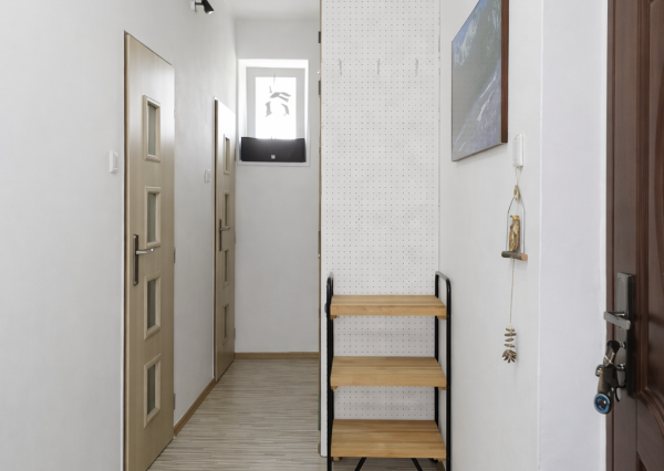 Predaj 3 izbového bytu, Veľké Dvorníky-Búšlak, so záhradkou