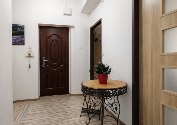 Predaj 3 izbového bytu, Veľké Dvorníky-Búšlak, so záhradkou