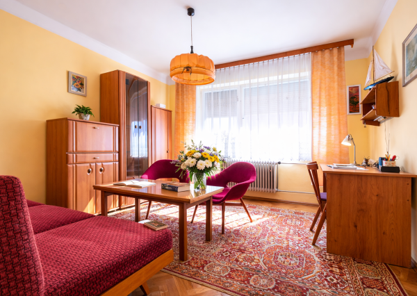 Predaj 5-izbového rodinného domu Topoľníky, pozemok 600m2