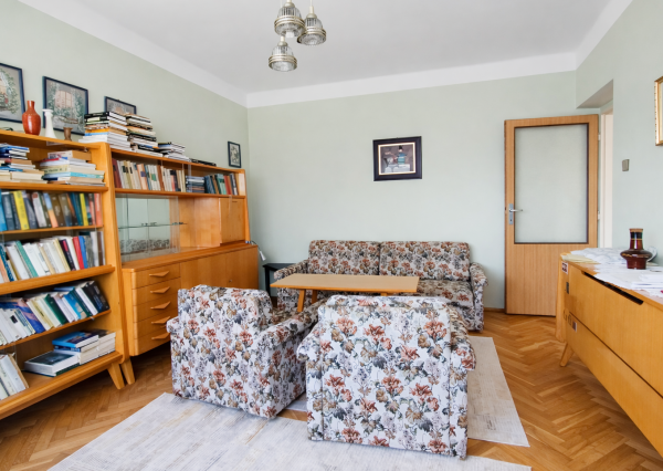 Predaj 5-izbového rodinného domu Topoľníky, pozemok 600m2