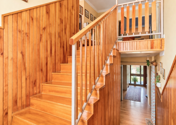 Predaj 5-izbového rodinného domu Topoľníky, pozemok 600m2