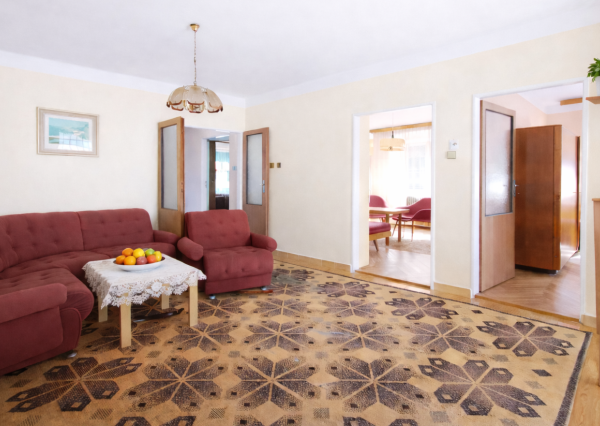 Predaj 5-izbového rodinného domu Topoľníky, pozemok 600m2