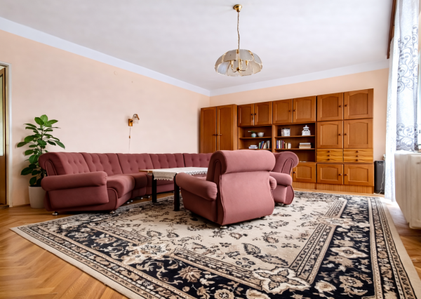Predaj 5-izbového rodinného domu Topoľníky, pozemok 600 m2