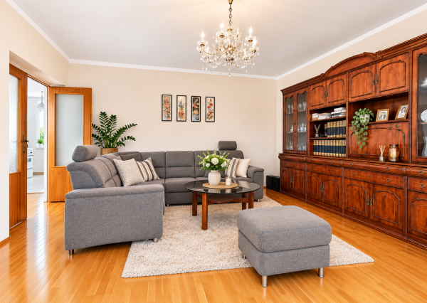 Dvojgeneračný 5 izbový rodinný dom, pozemok 1090 m2