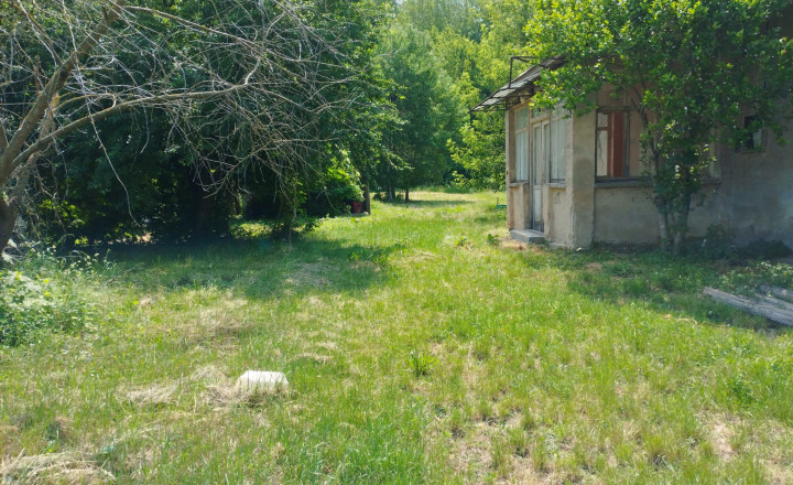 Predaj pozemku 912 m2 Vrakúň - fotografia 1