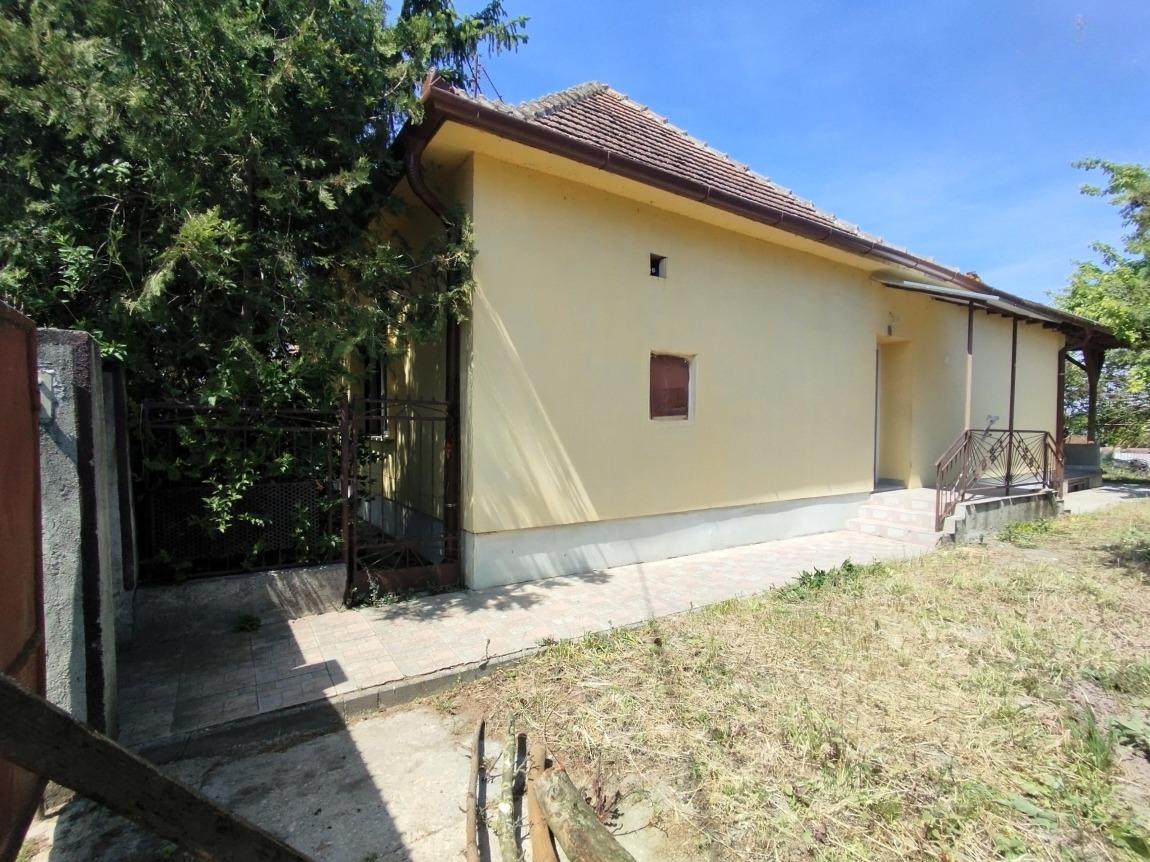 Rodinný dom Rohovce, pozemok 1073 m2