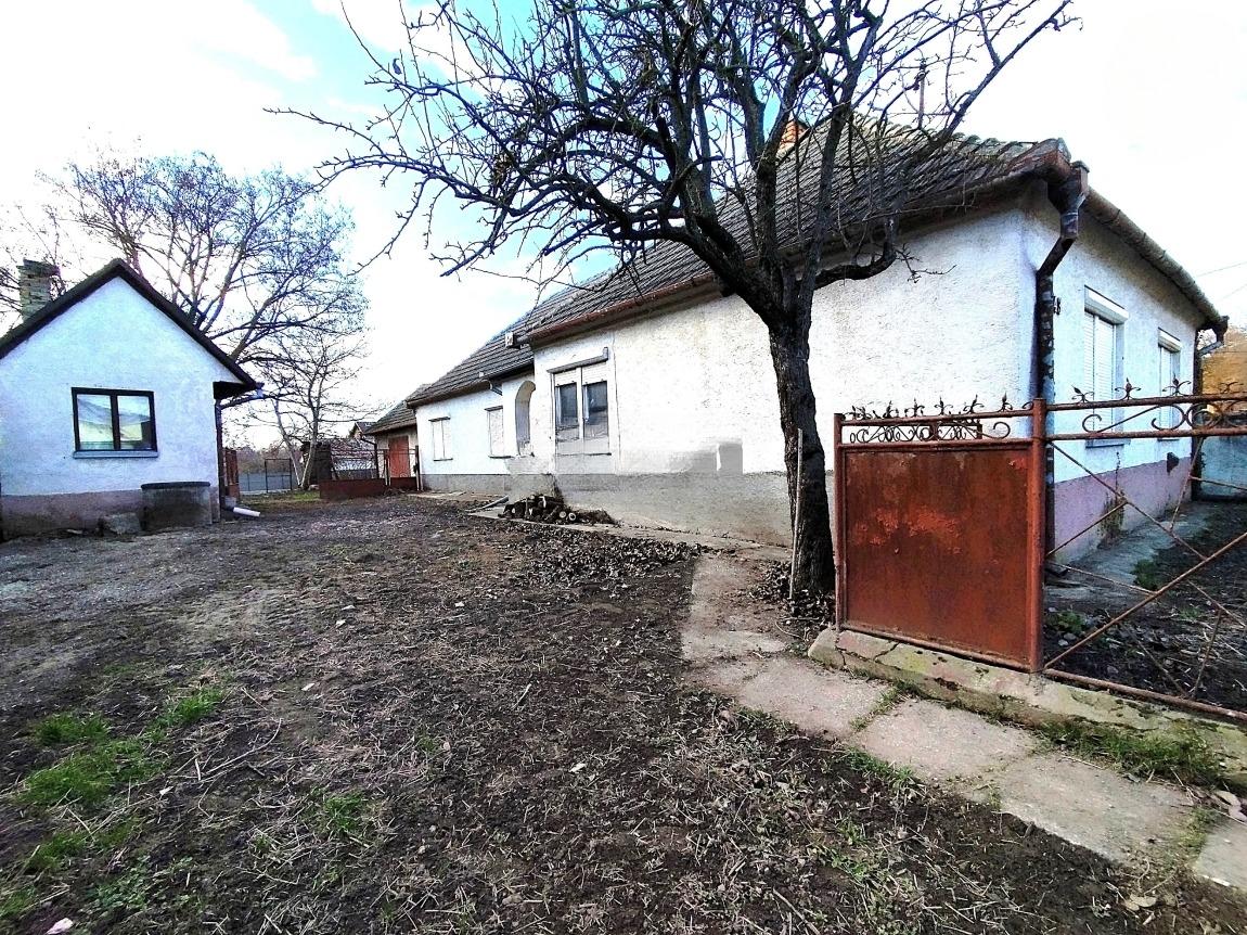 Rodinný dom Trstice, pozemok 1192 m2