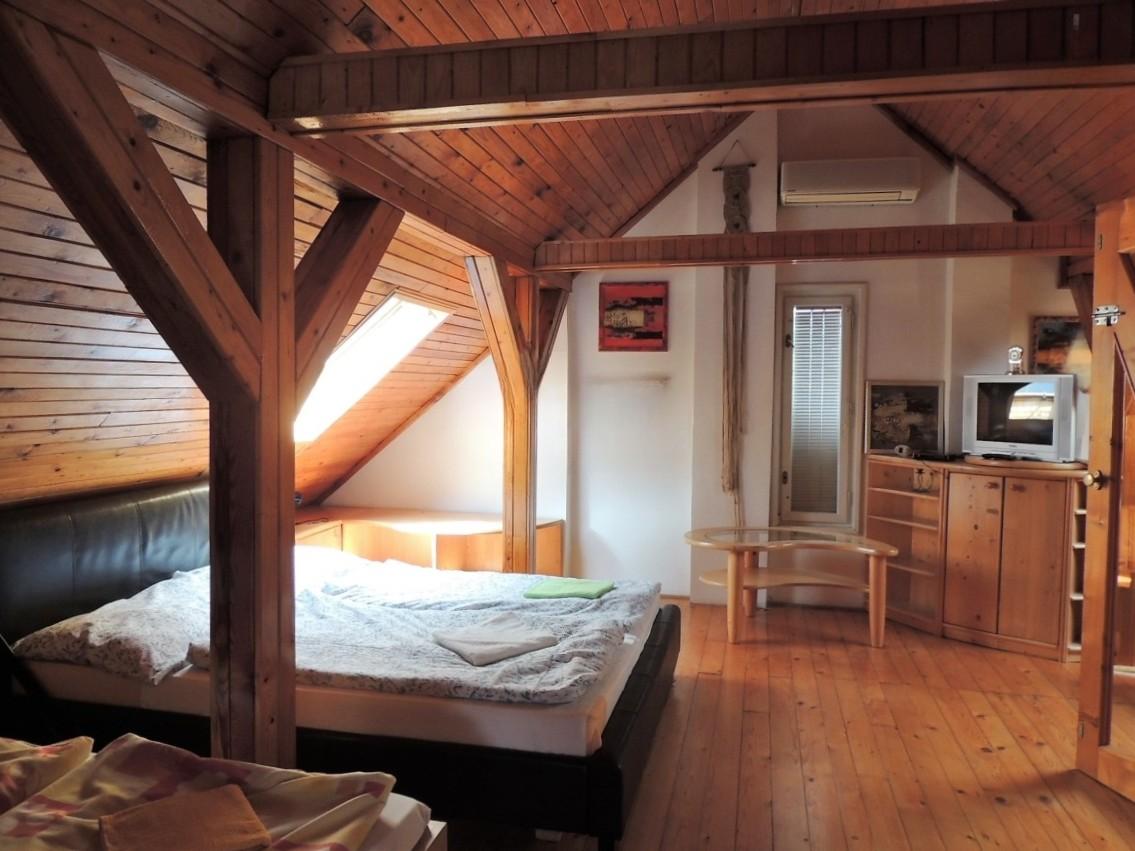 Rodinný dom Trstice, pozemok 680 m2, vhodný ako chalupa